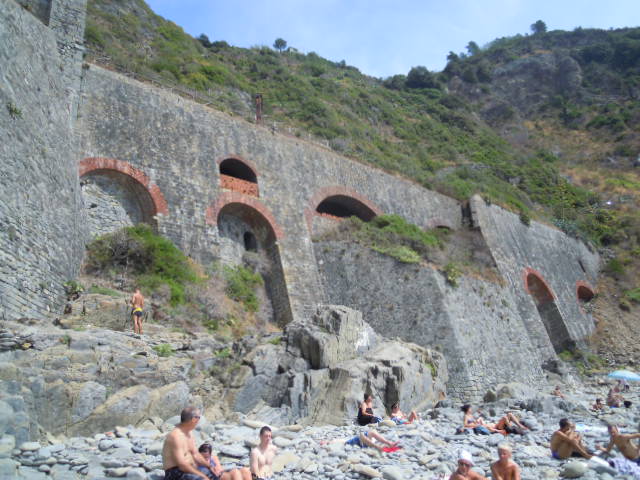 142_Riomaggiore_la_muraglia