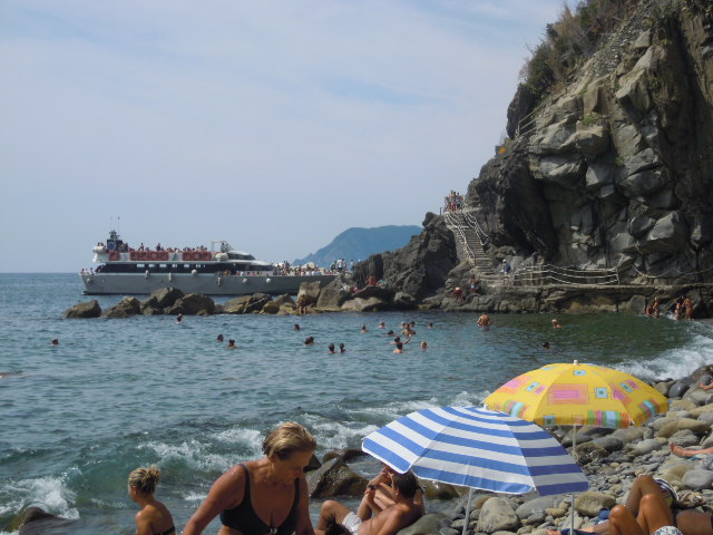 147_Riomaggiore_spiaggia_traghetto