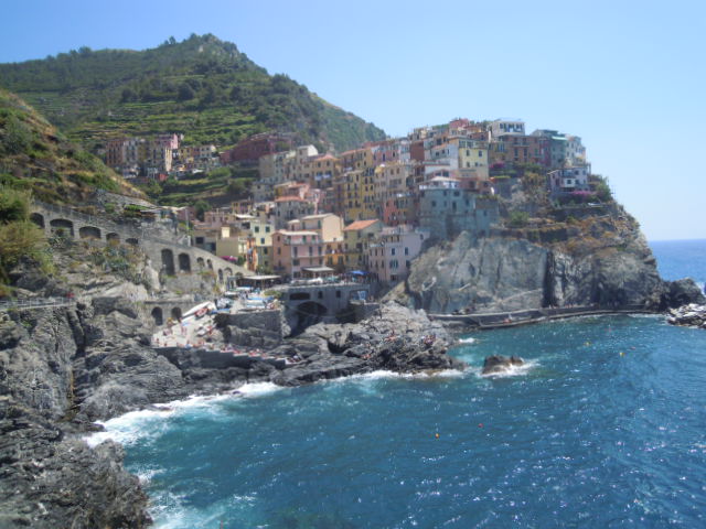 27_Manarola_Paese_lontano