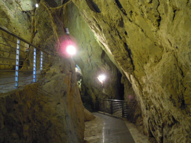 35_Equi_le_grotte